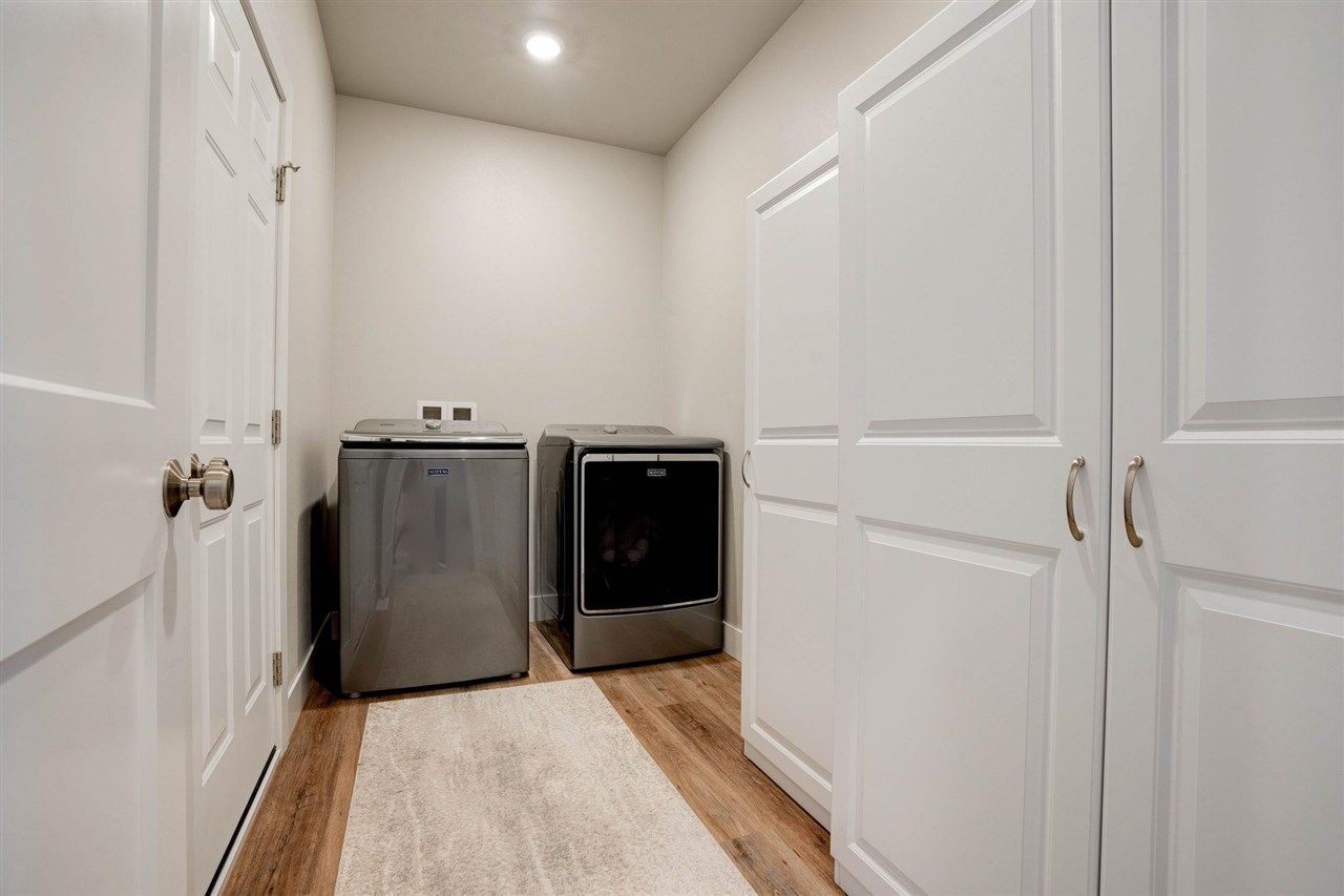 1122 Leann Cir