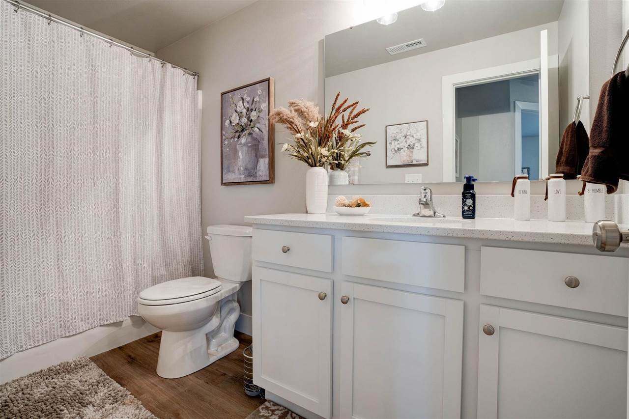 1122 Leann Cir