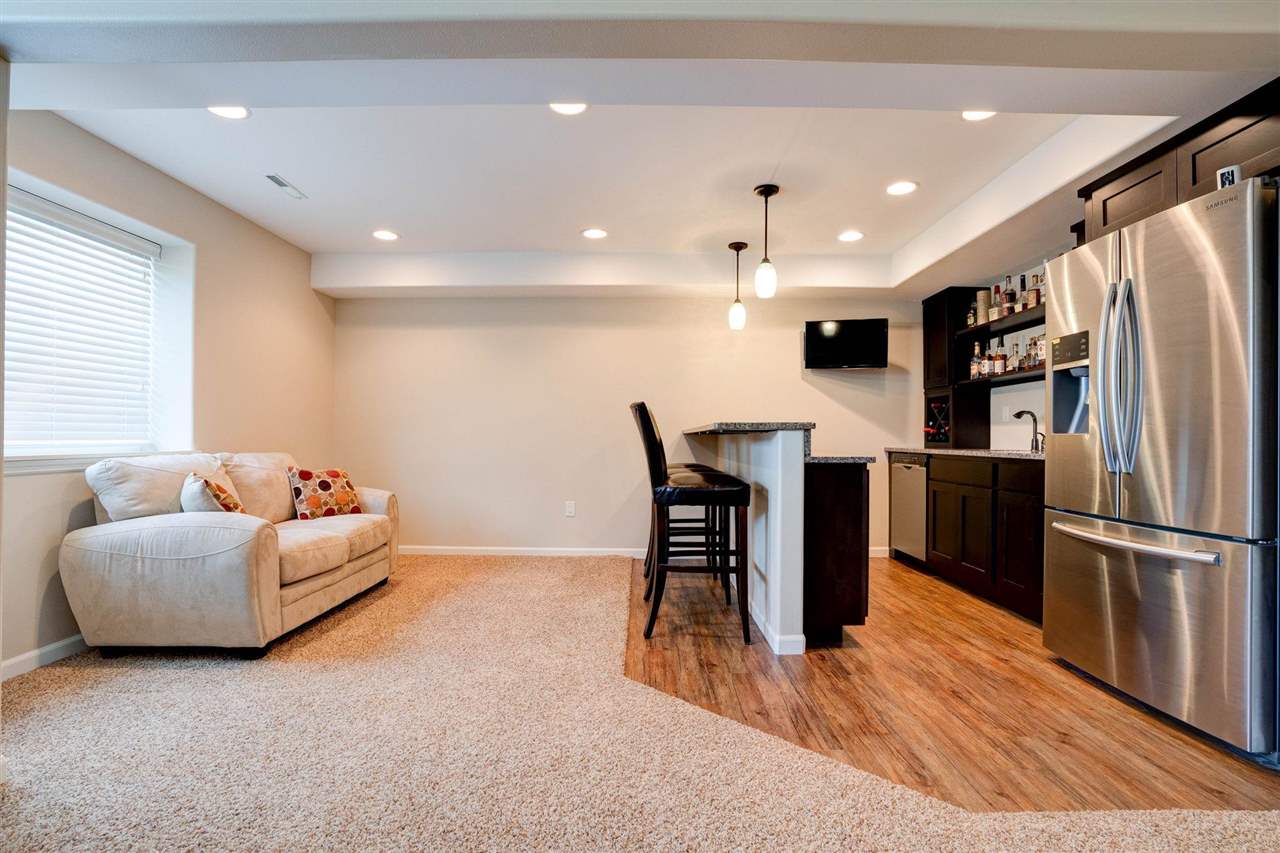 2497 Belmont Dr