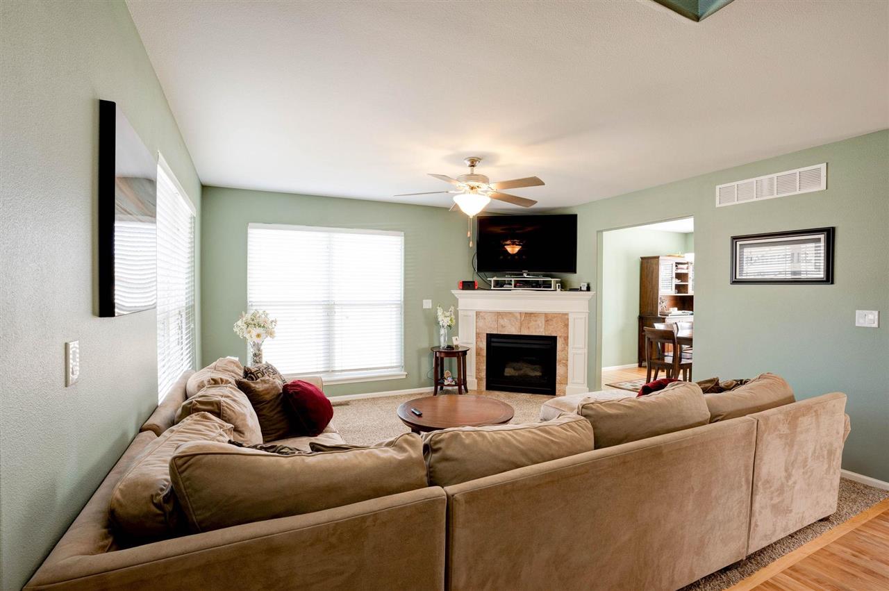 2497 Belmont Dr
