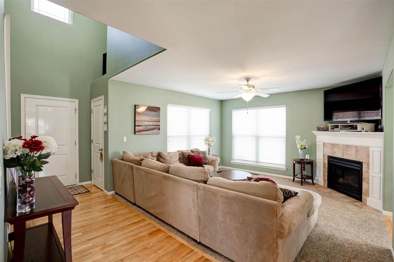 2497 Belmont Dr