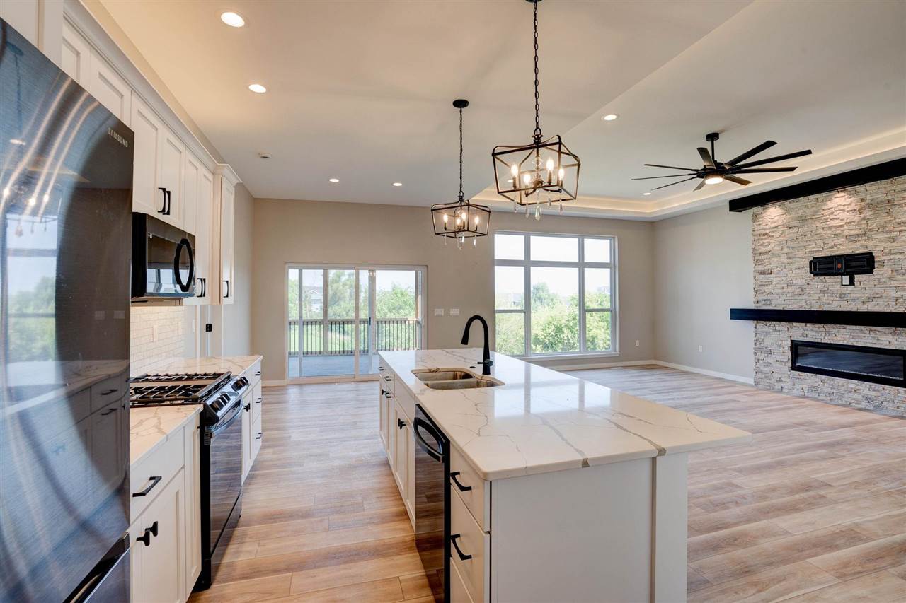 608 Rolling Hills Dr