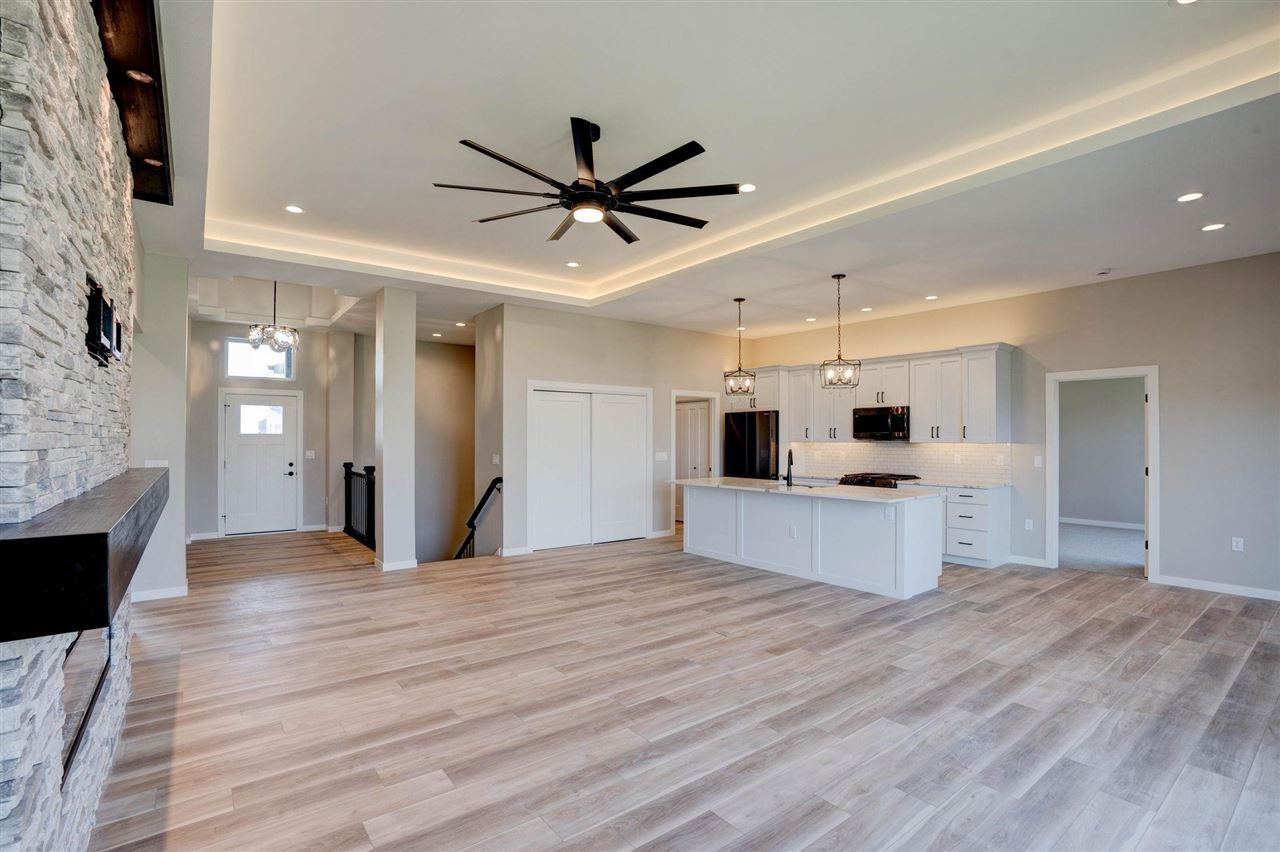 608 Rolling Hills Dr