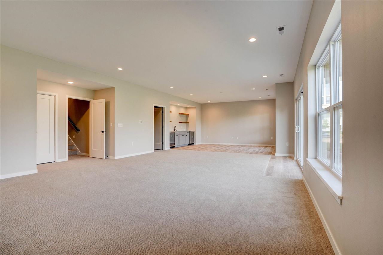 608 Rolling Hills Dr