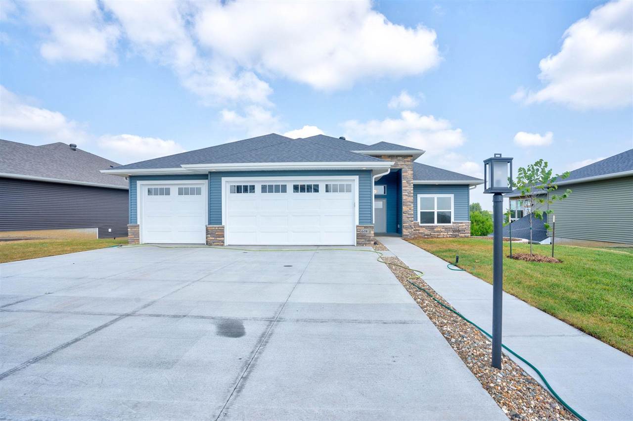 608 Rolling Hills Dr