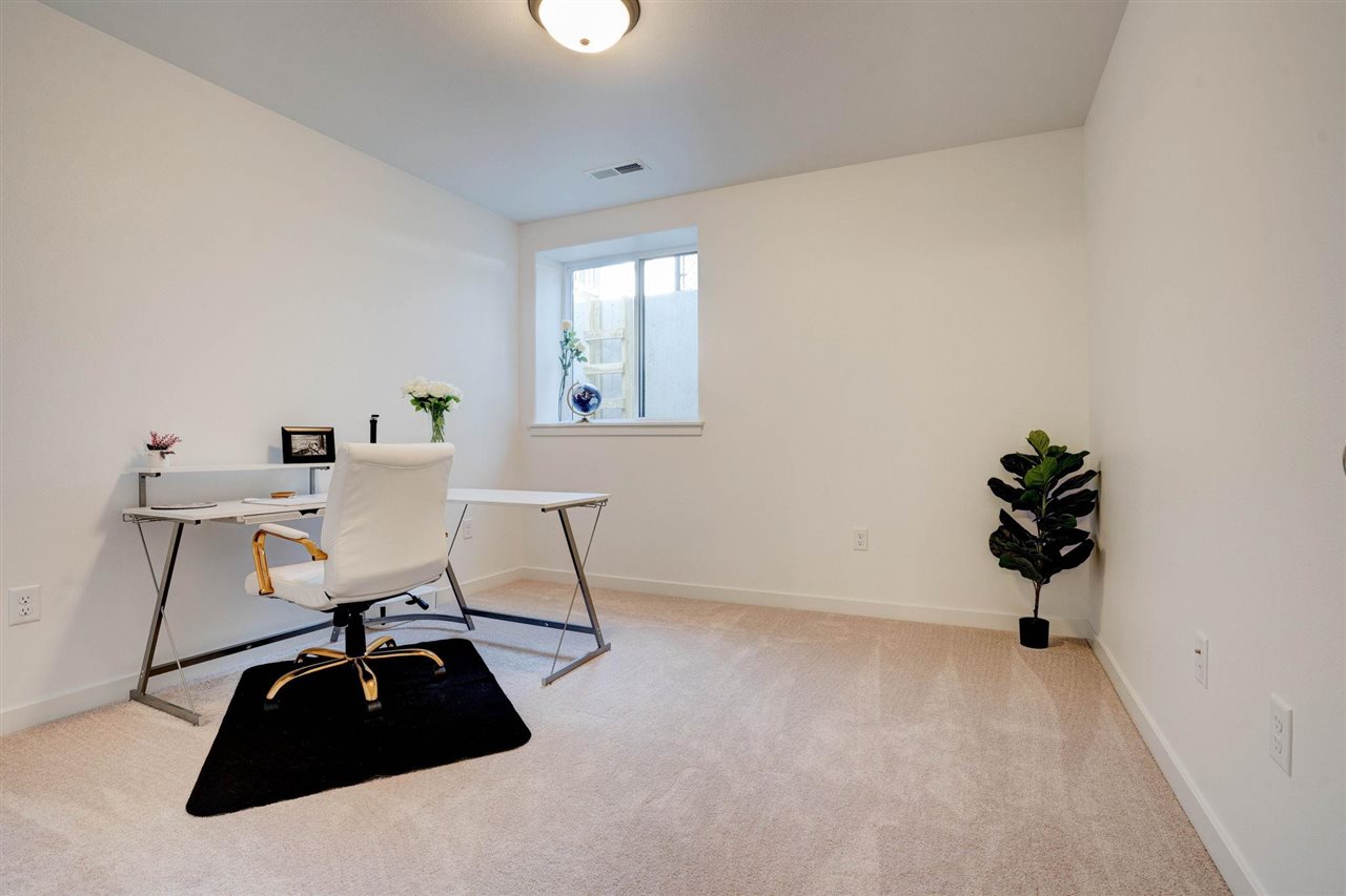 1110 Leann Cir