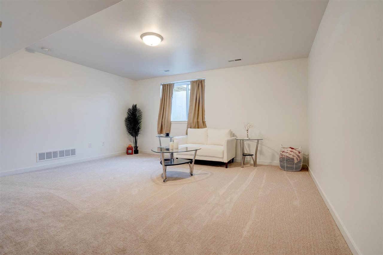 1110 Leann Cir