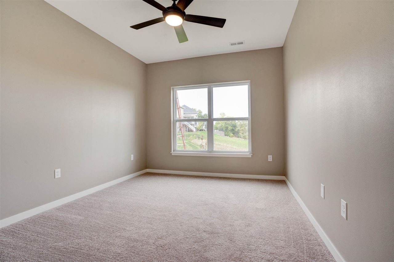 606 Rolling Hills Dr