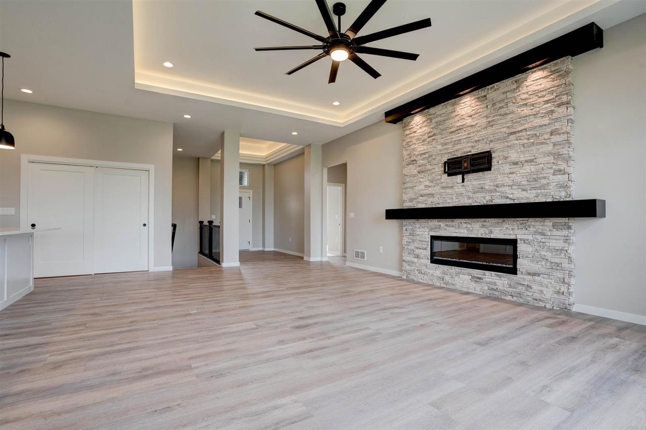 606 Rolling Hills Dr