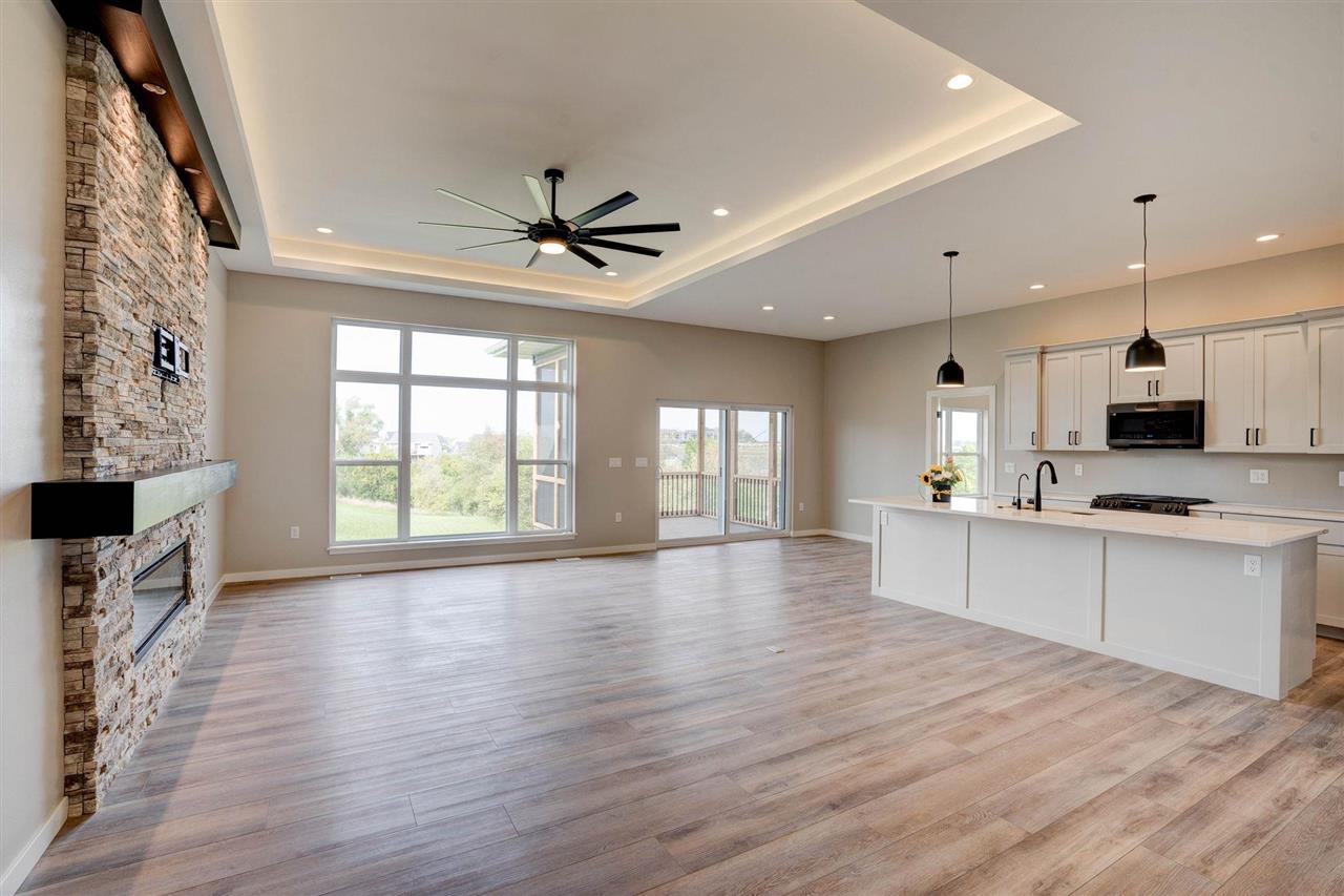 606 Rolling Hills Dr