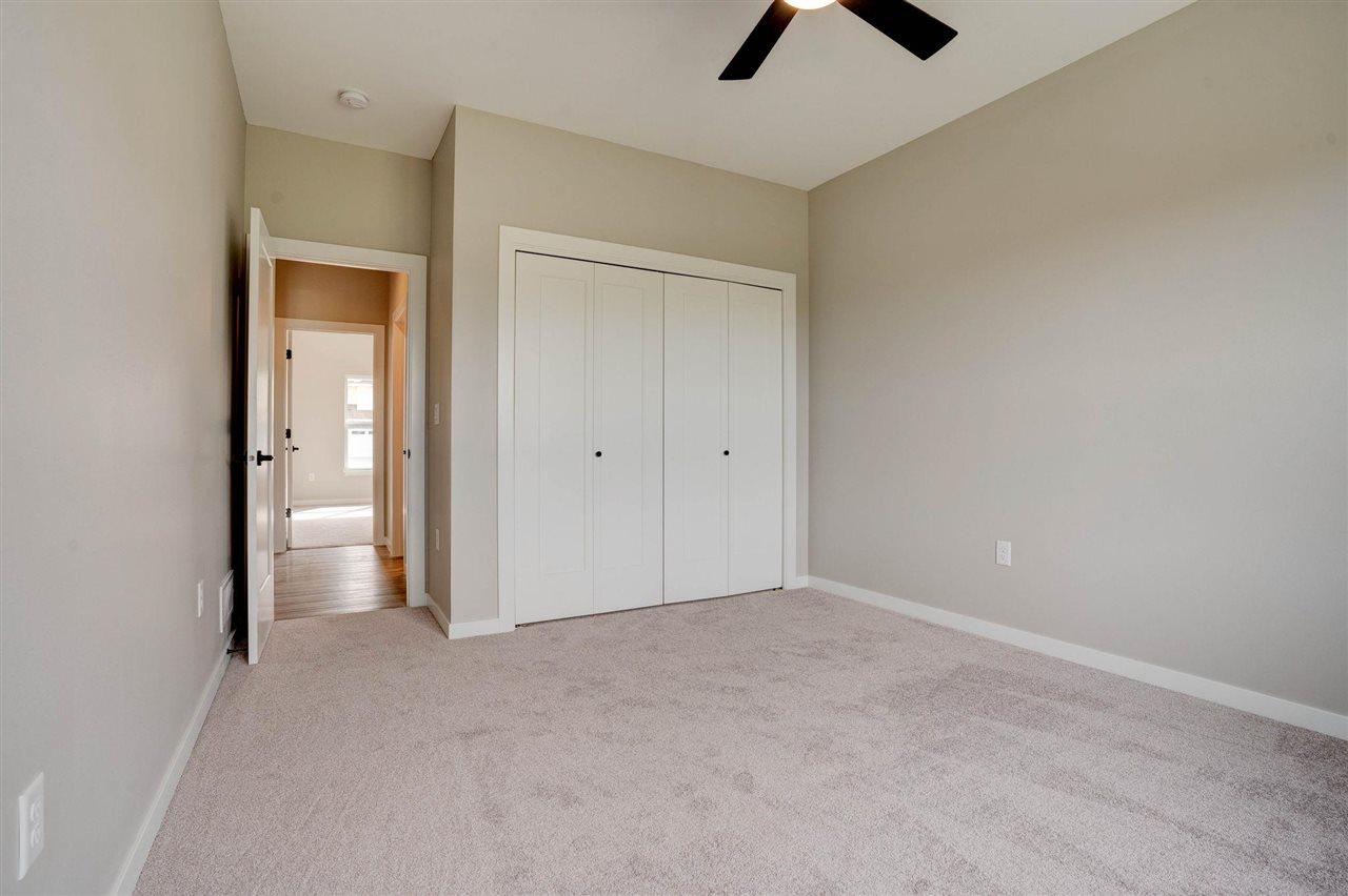 606 Rolling Hills Dr