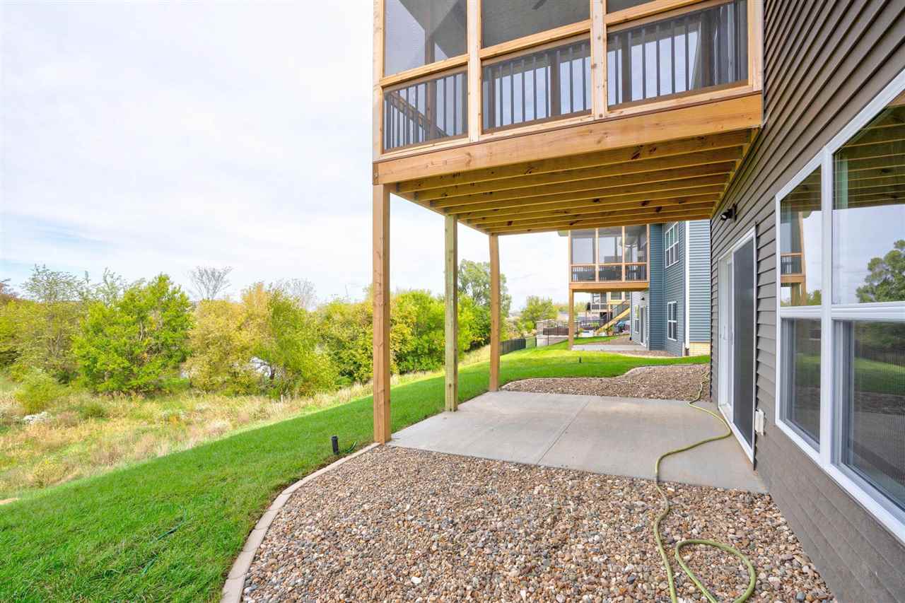 606 Rolling Hills Dr