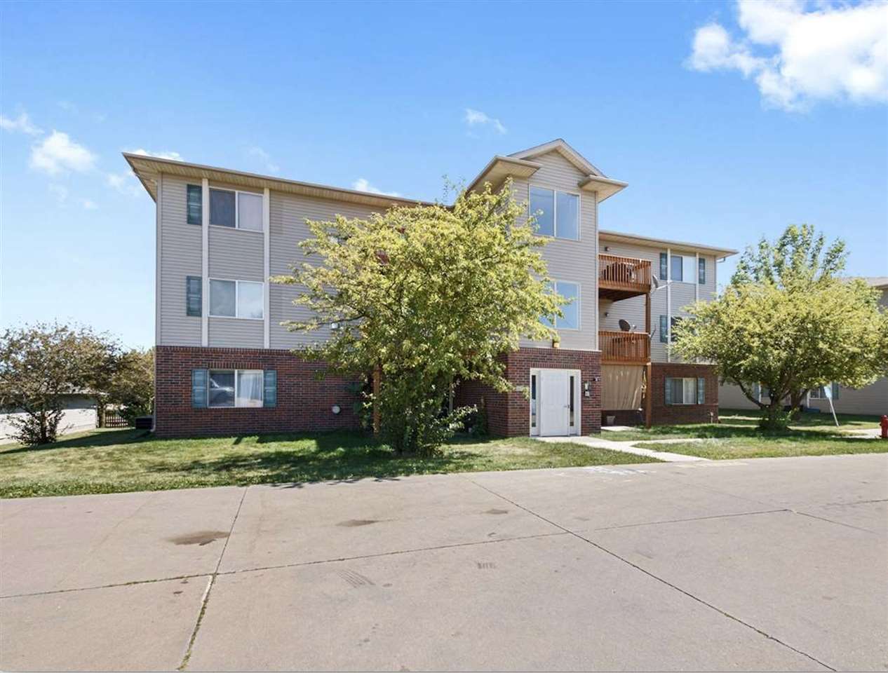 50 Zeller Crossing Unit: 103