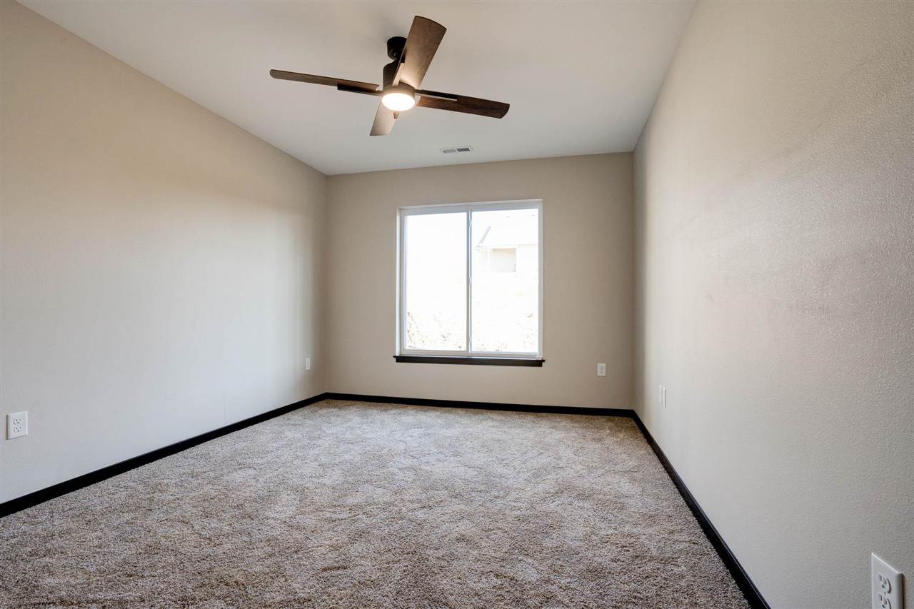 329 Elm St
