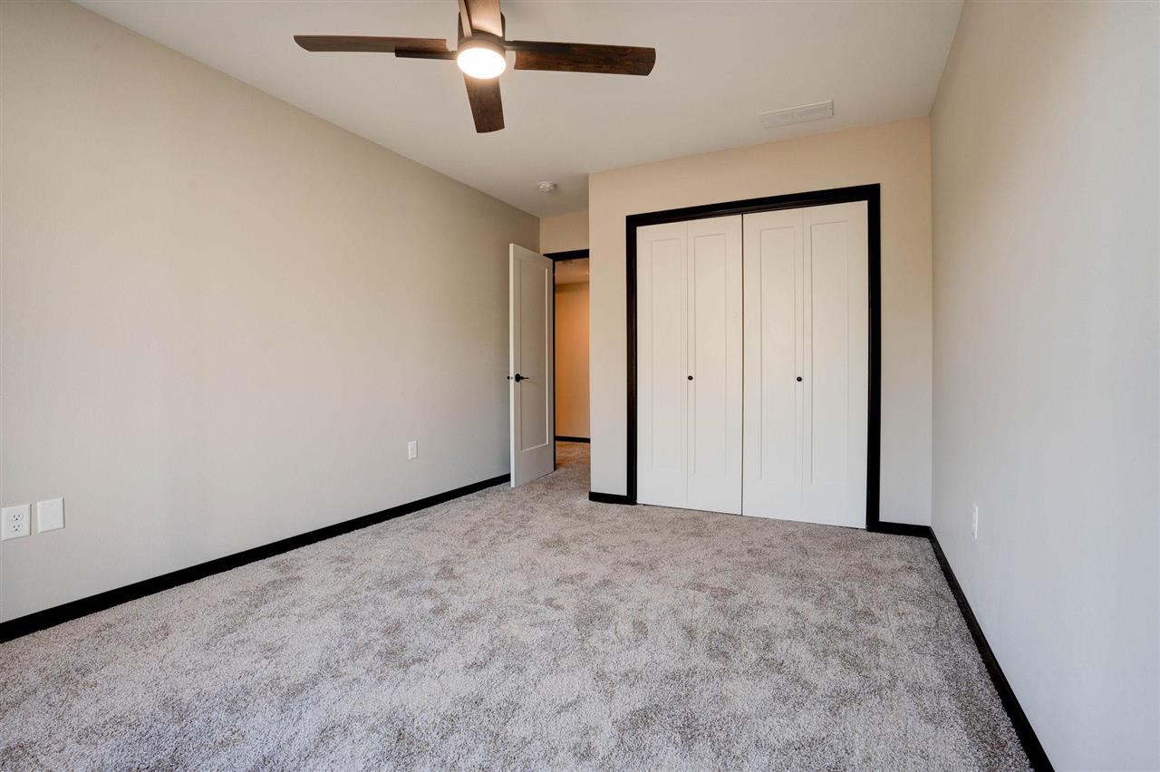 327 Elm St