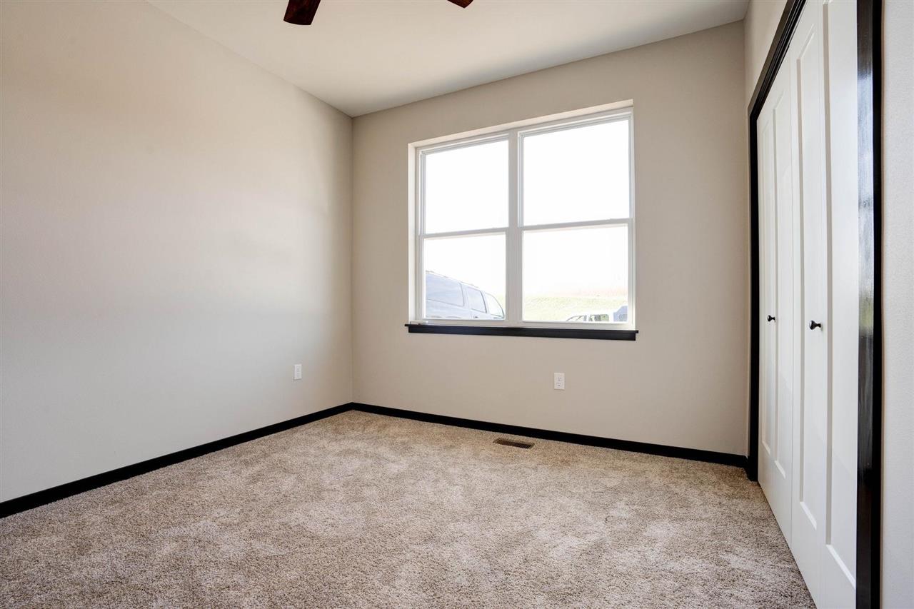 327 Elm St