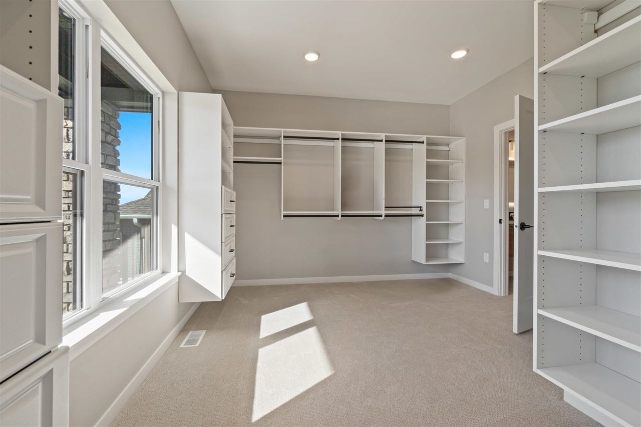 2956 Pine Hill Trce