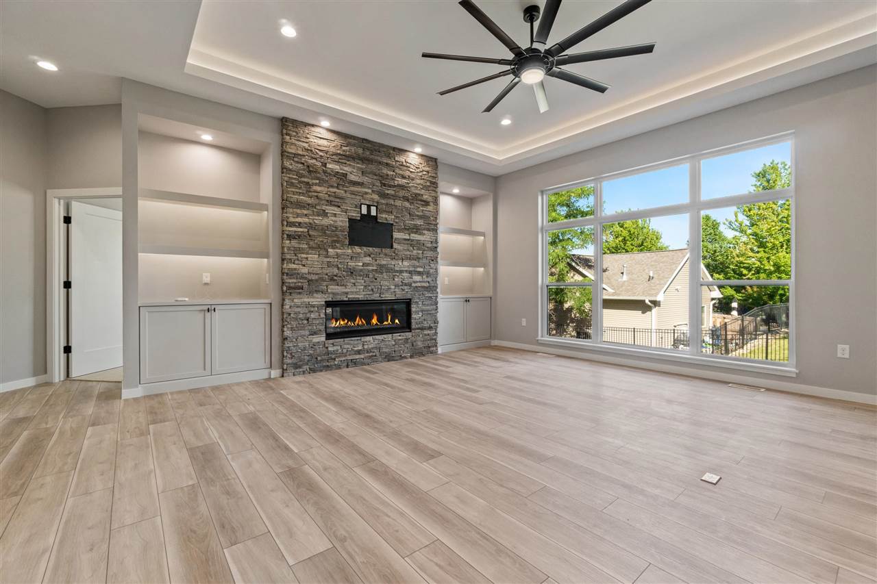 2956 Pine Hill Trce