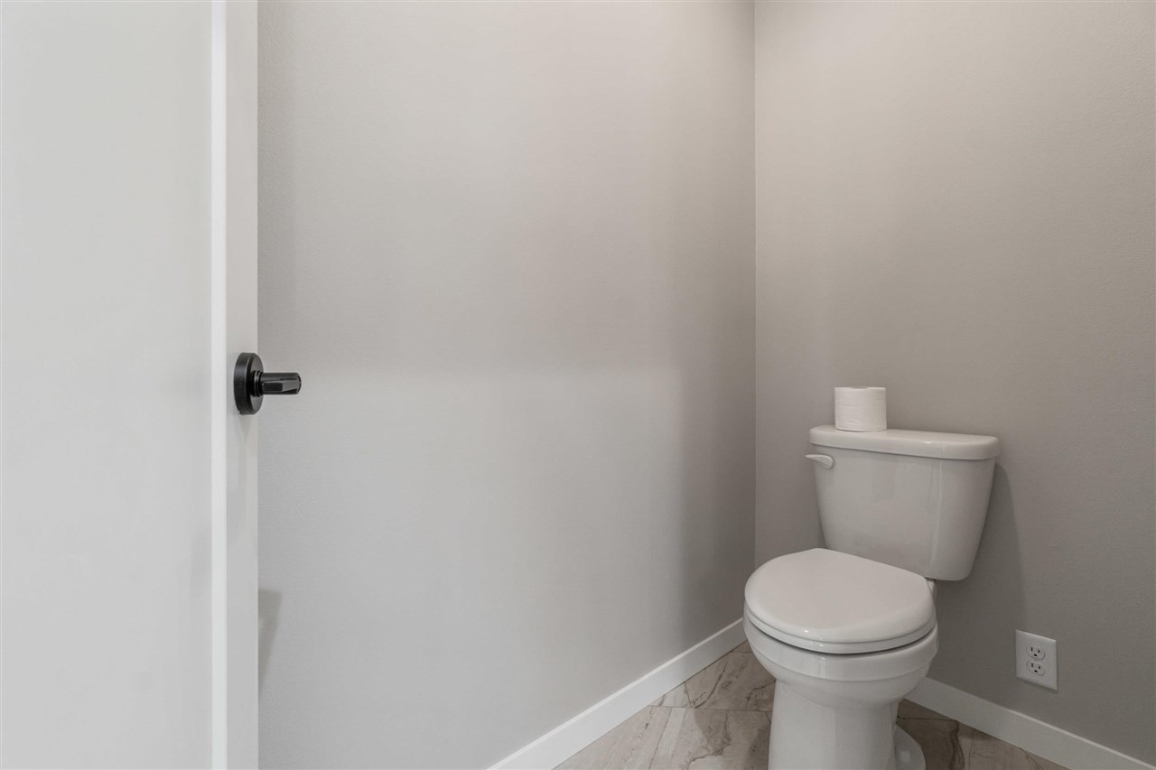 2956 Pine Hill Trce