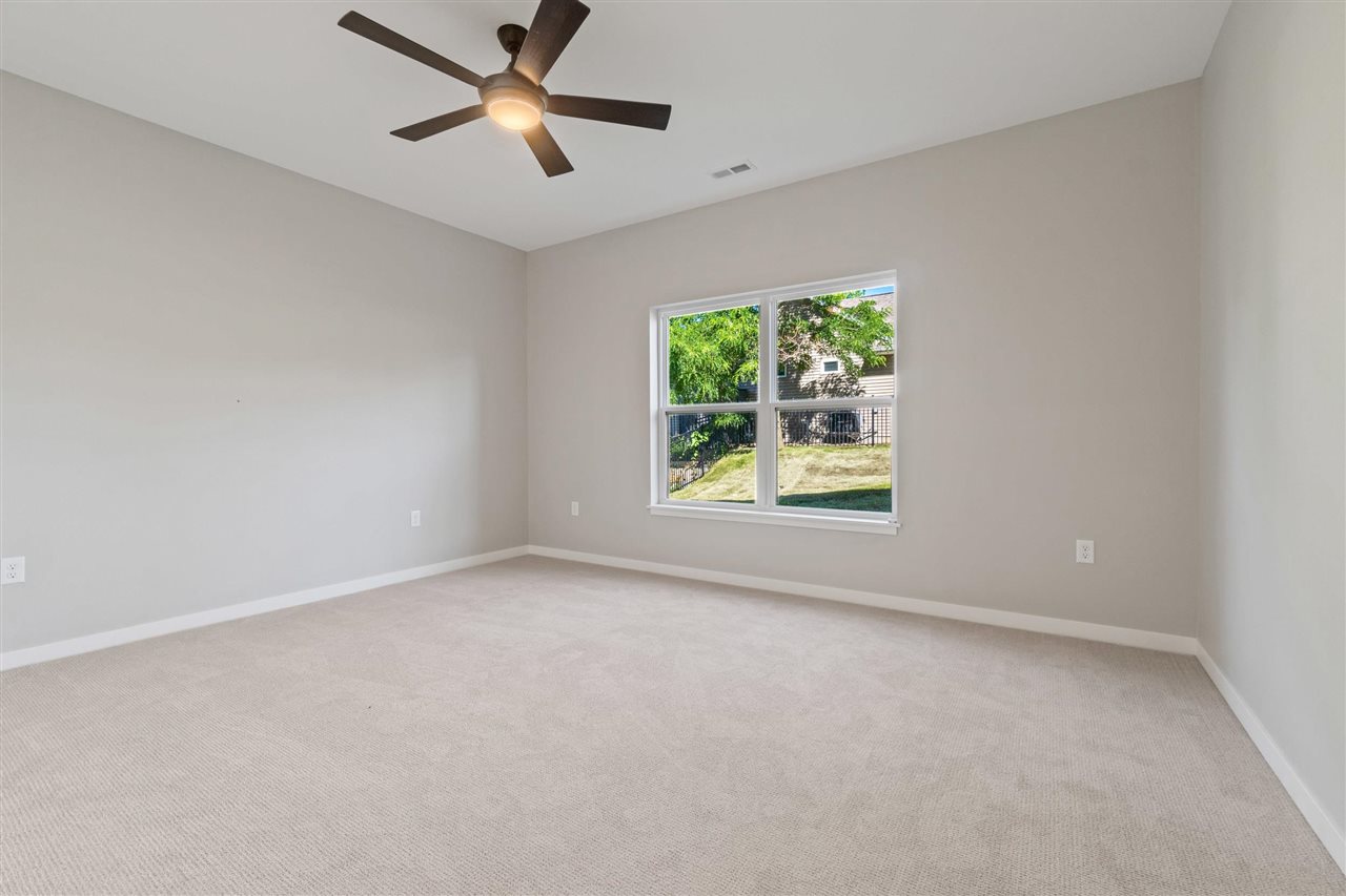 2956 Pine Hill Trce