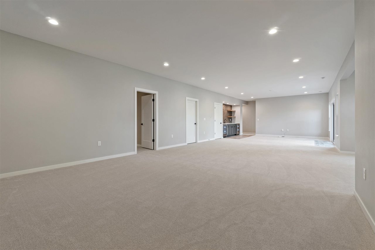 2956 Pine Hill Trce