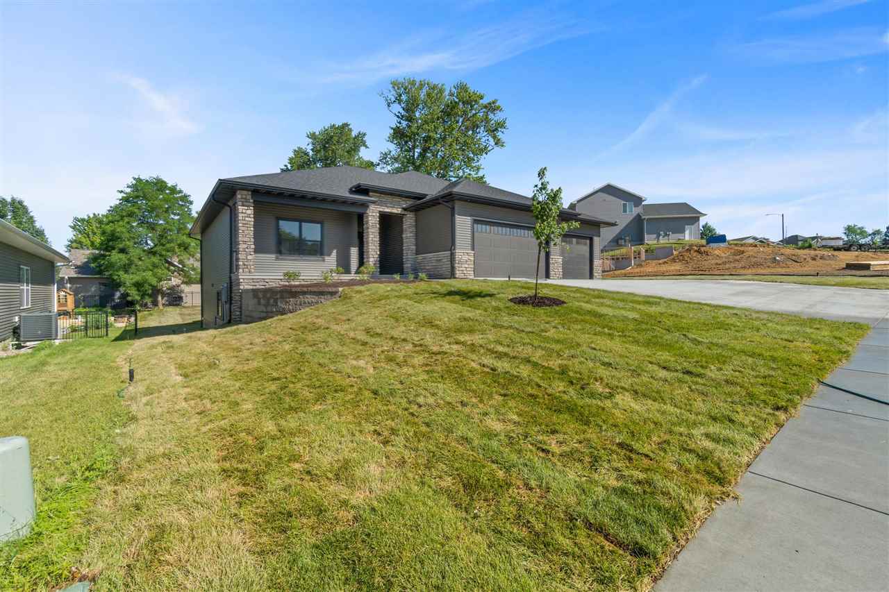 2956 Pine Hill Trce