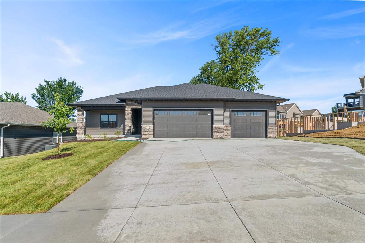 2956 Pine Hill Trce