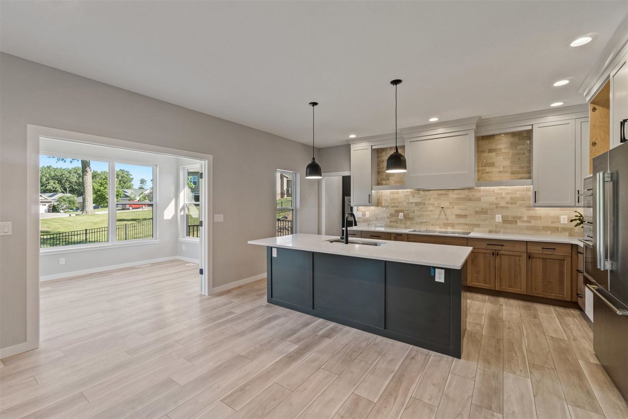 2956 Pine Hill Trce