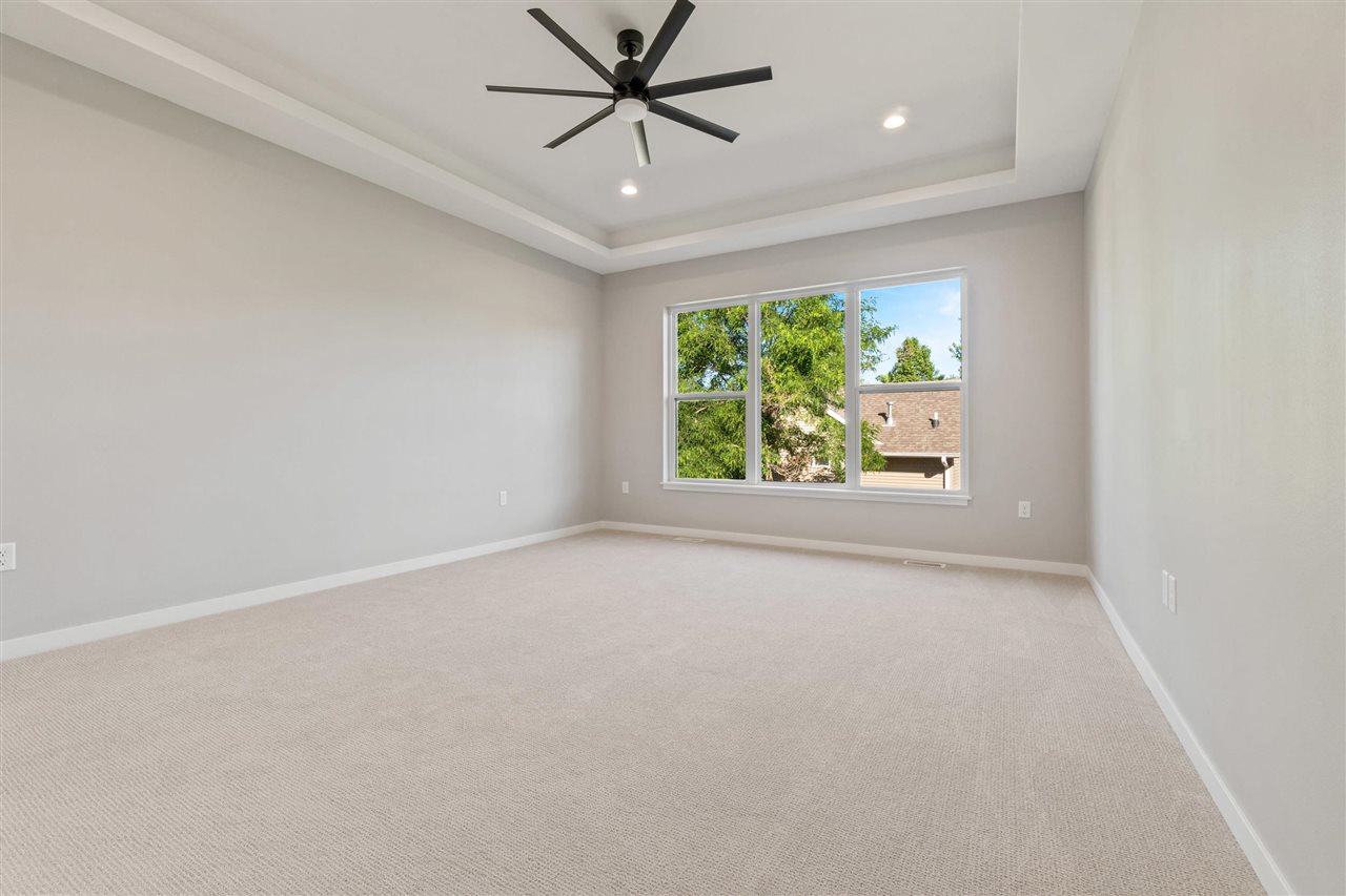 2956 Pine Hill Trce