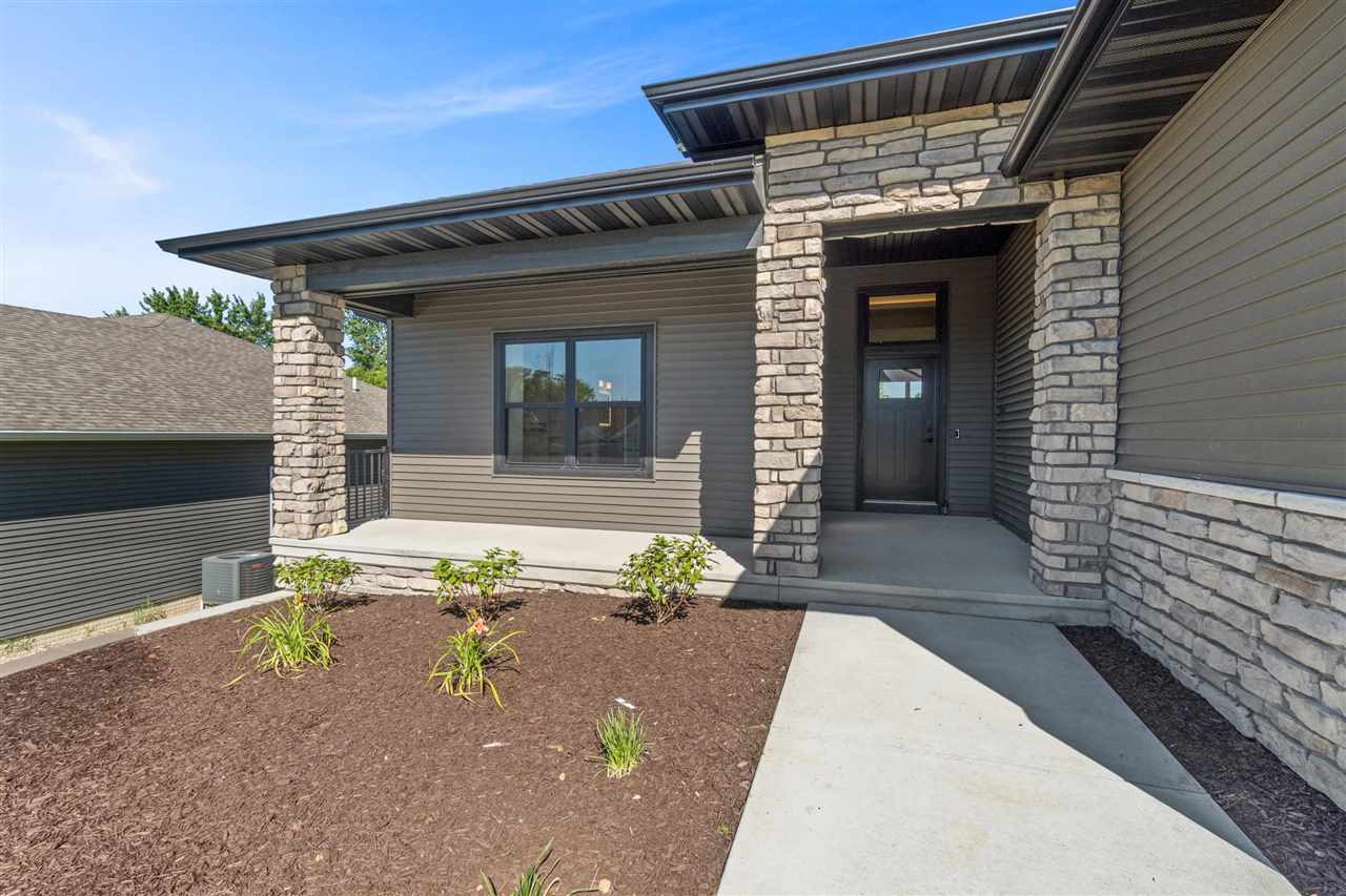 2956 Pine Hill Trce