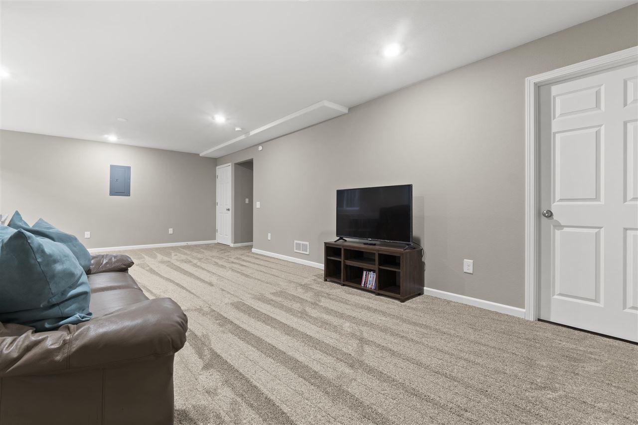 410 N Colton Dr