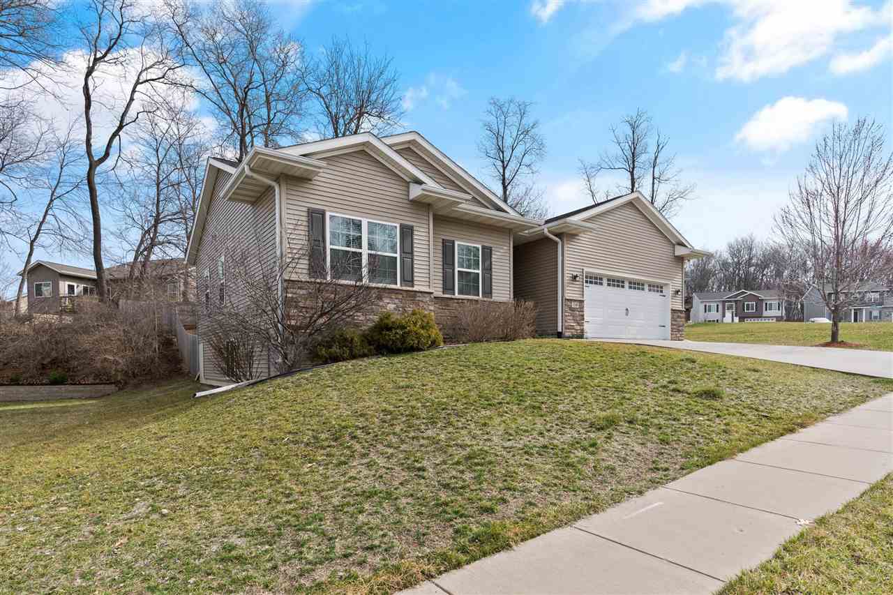 1149 Manitou Trl