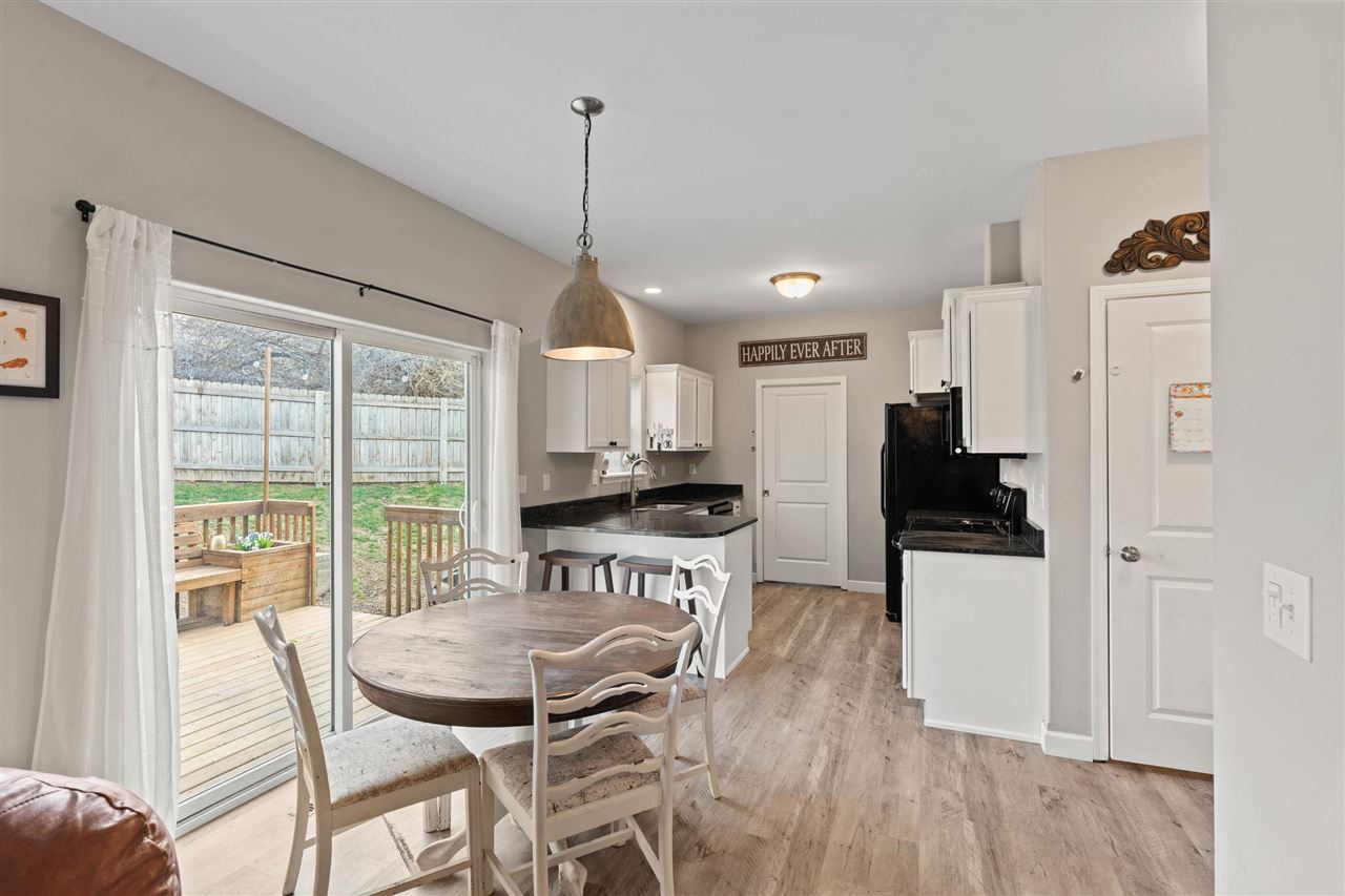 1149 Manitou Trl