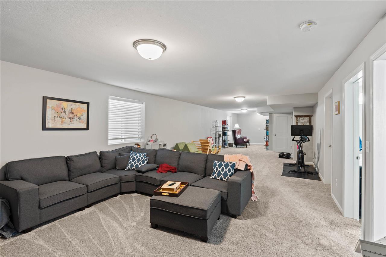 1149 Manitou Trl