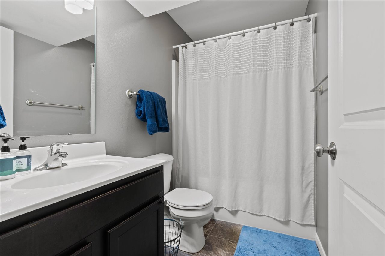 1149 Manitou Trl