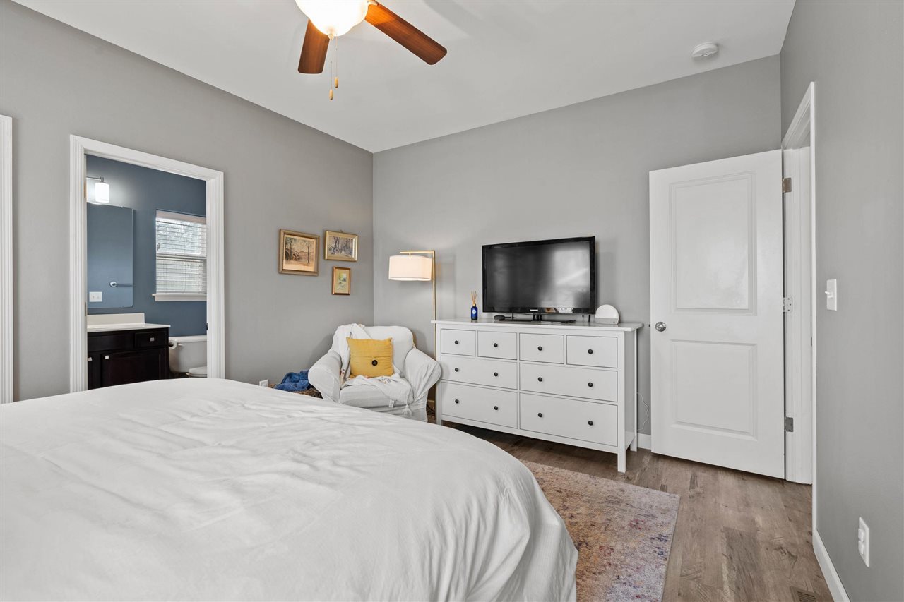 1149 Manitou Trl
