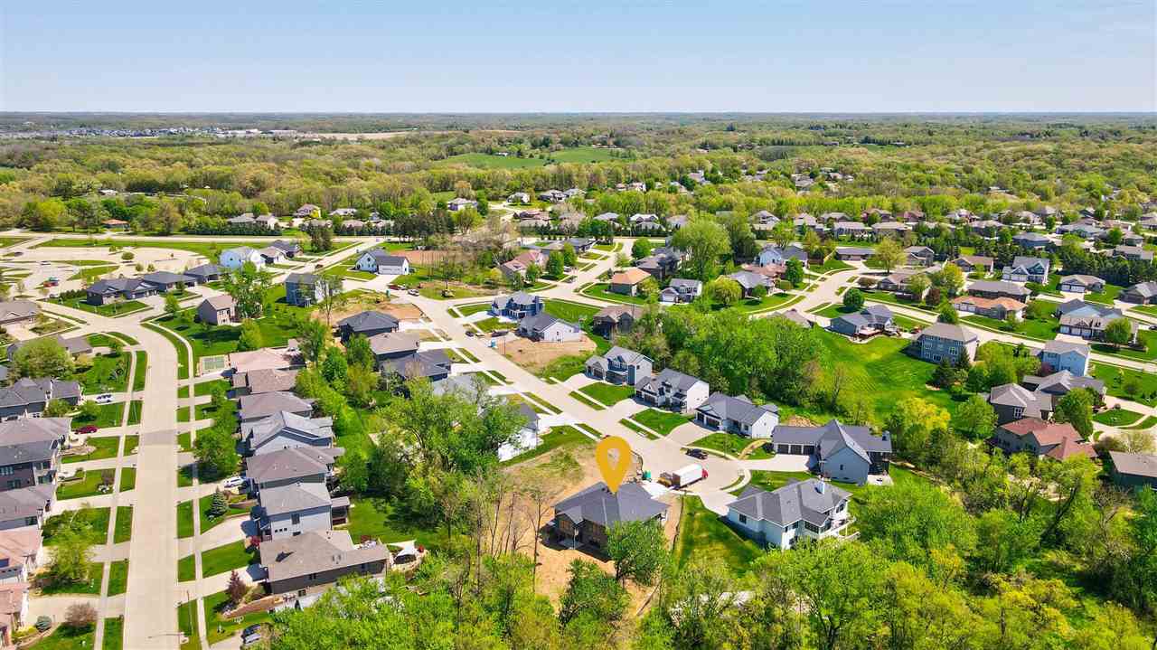 2908 Pine Hill Trce