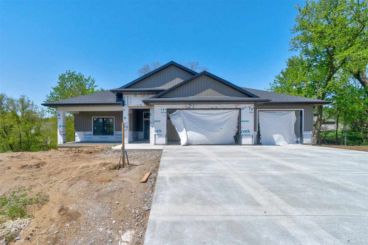 2908 Pine Hill Trce