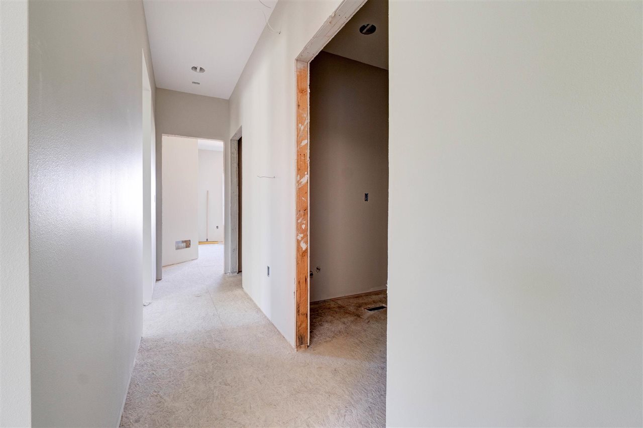 2908 Pine Hill Trce