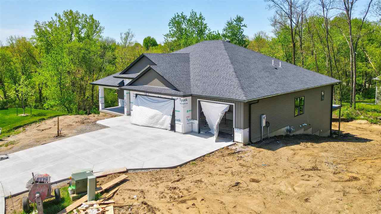 2908 Pine Hill Trce