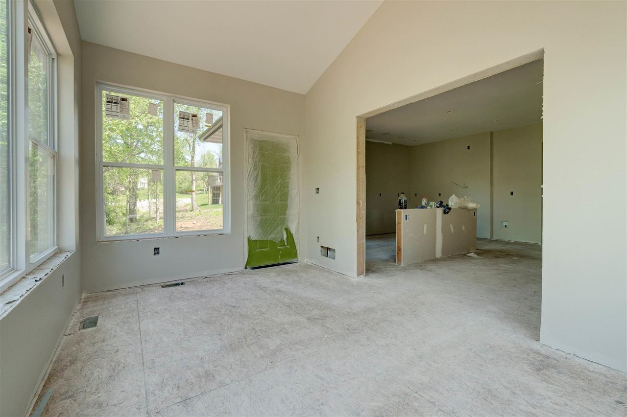 2908 Pine Hill Trce