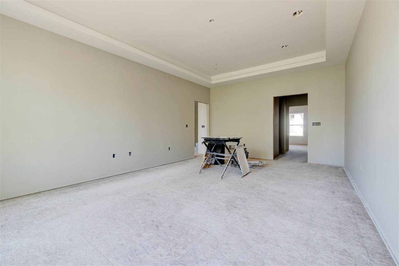 2908 Pine Hill Trce