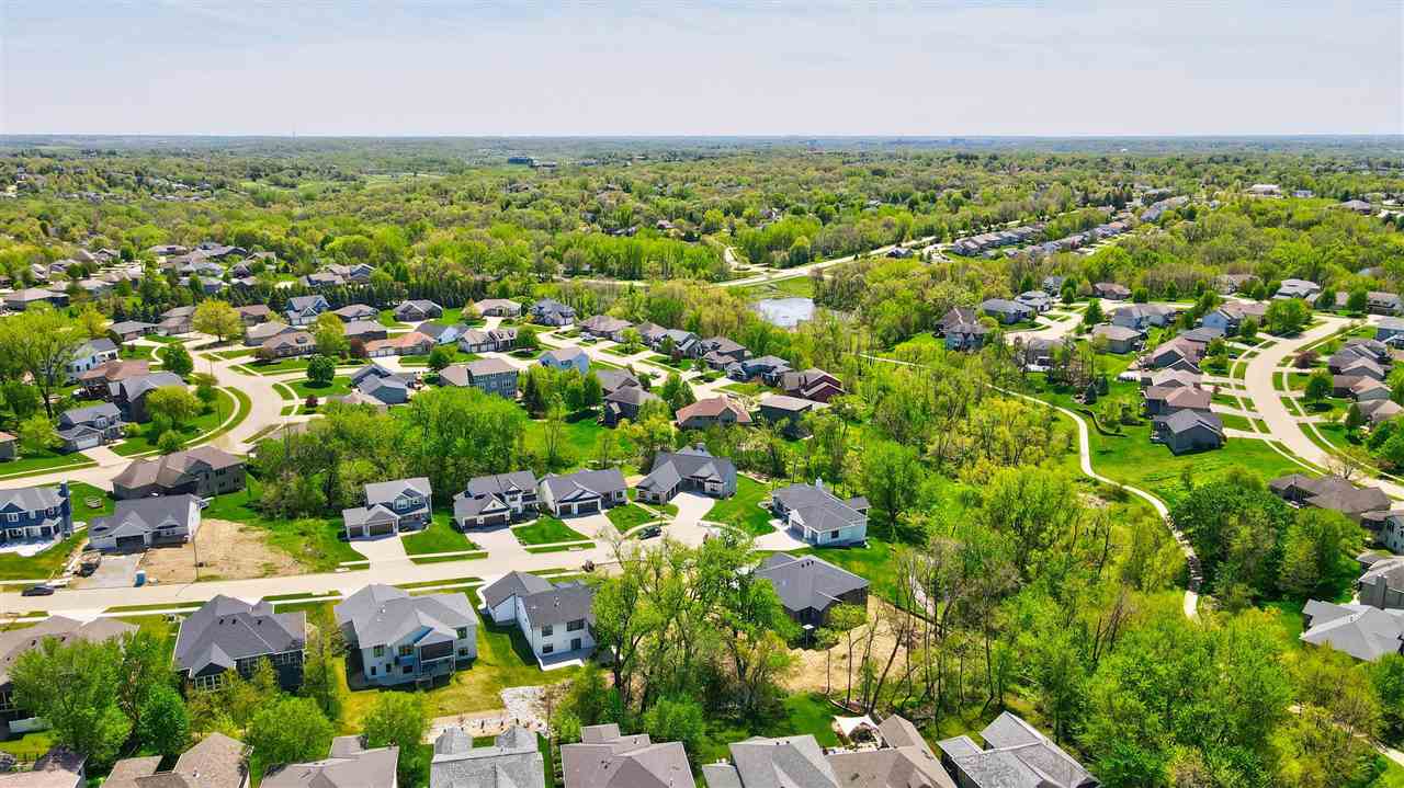 2908 Pine Hill Trce