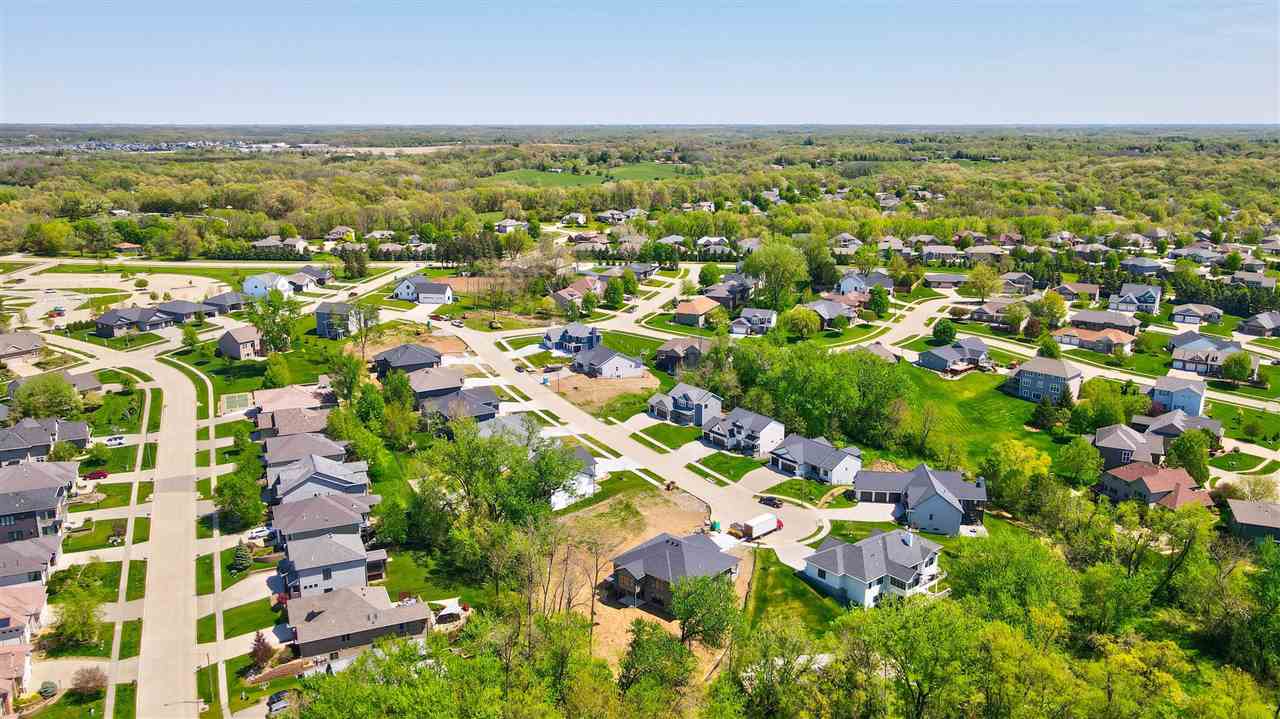 2908 Pine Hill Trce