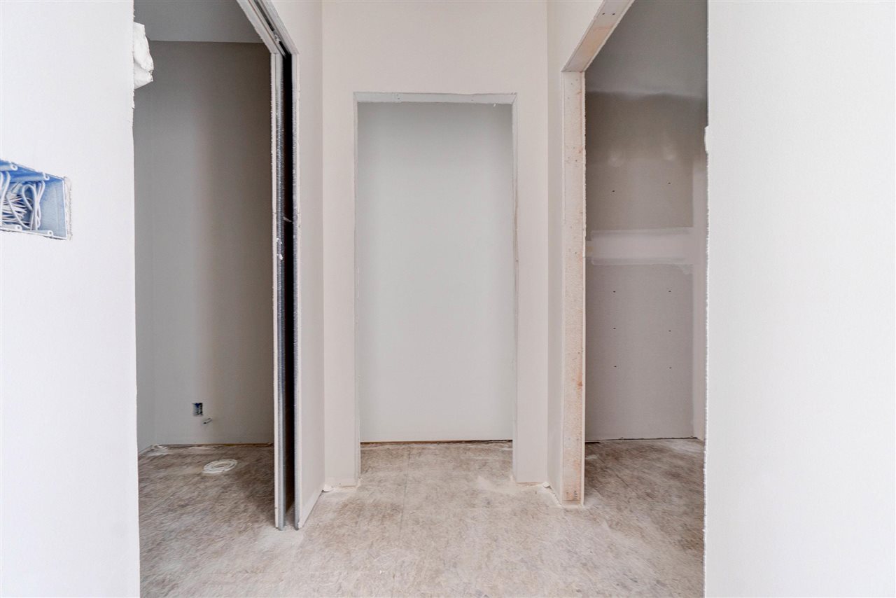 2908 Pine Hill Trce