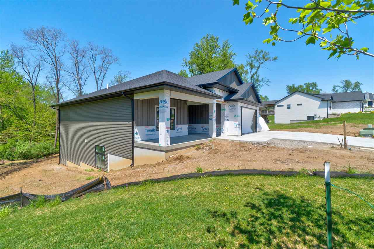 2908 Pine Hill Trce