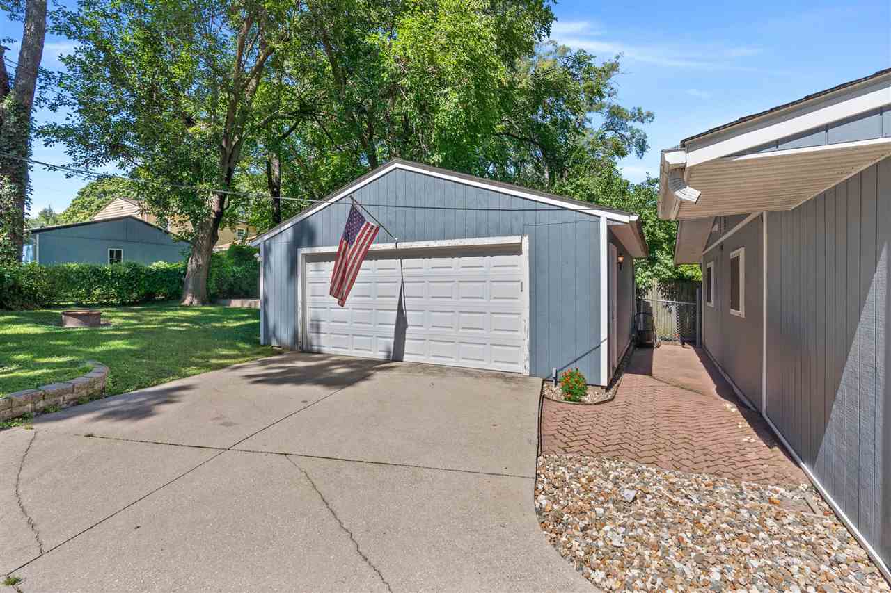 1433 Franklin St.