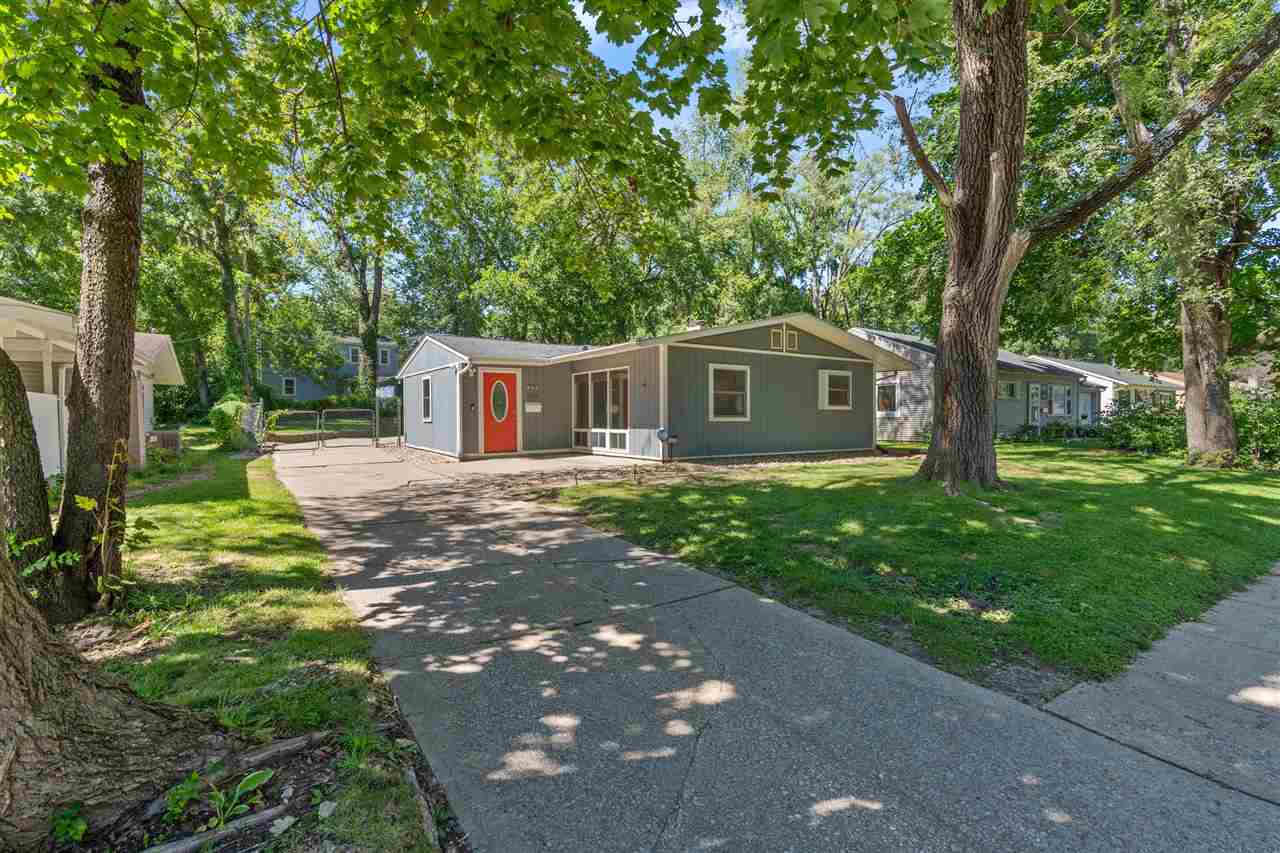 1433 Franklin St.