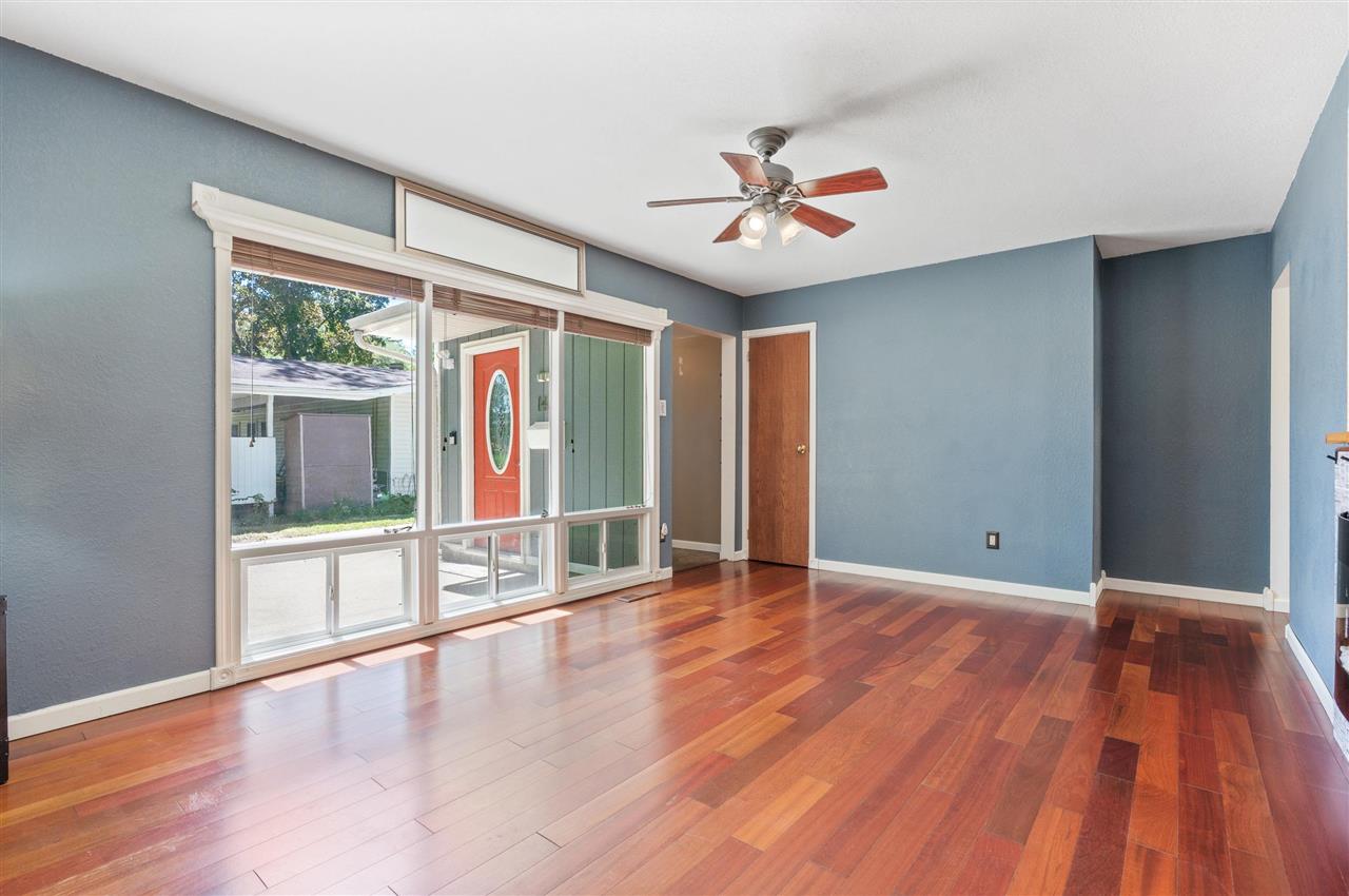 1433 Franklin St.