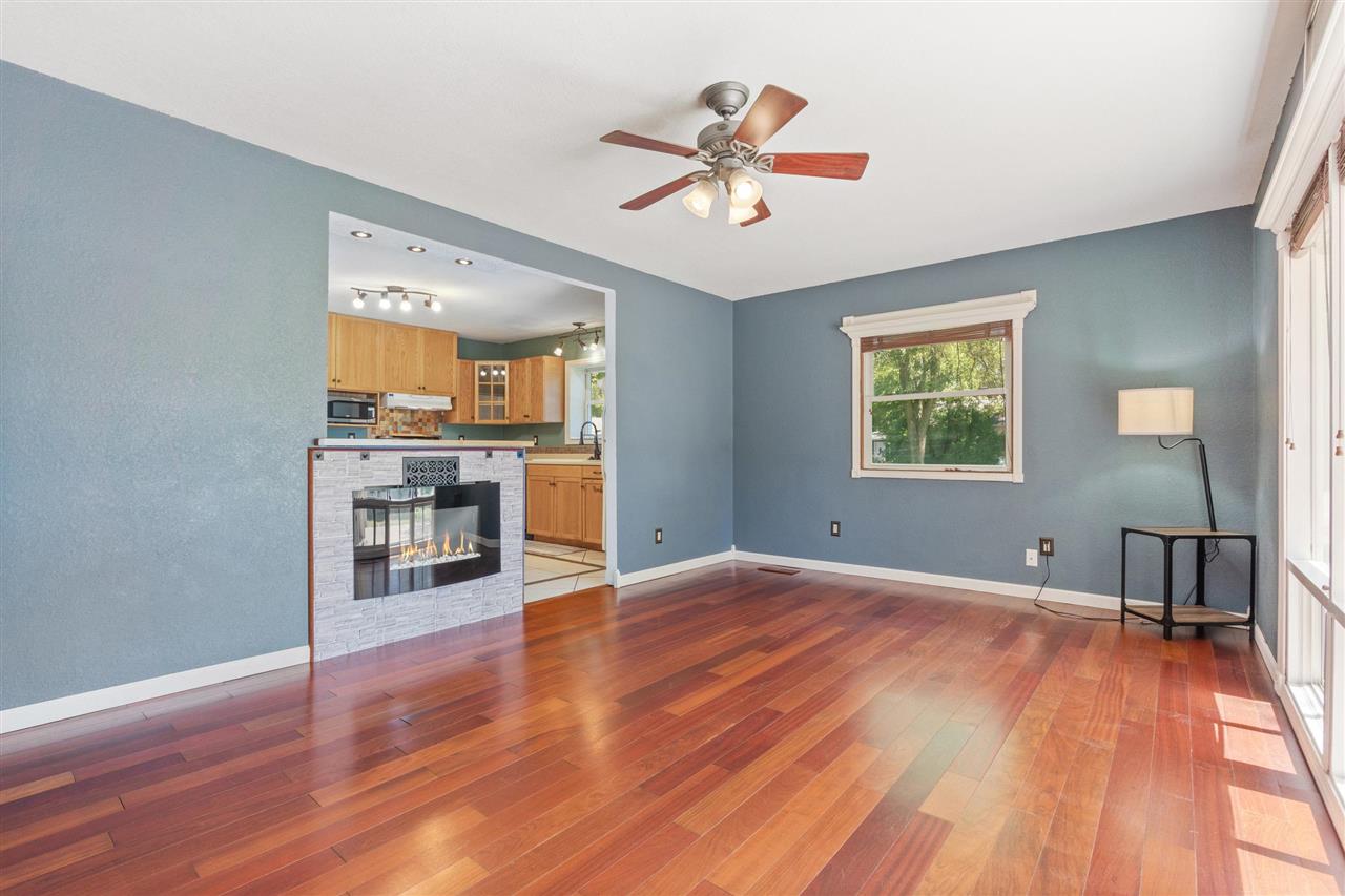 1433 Franklin St.